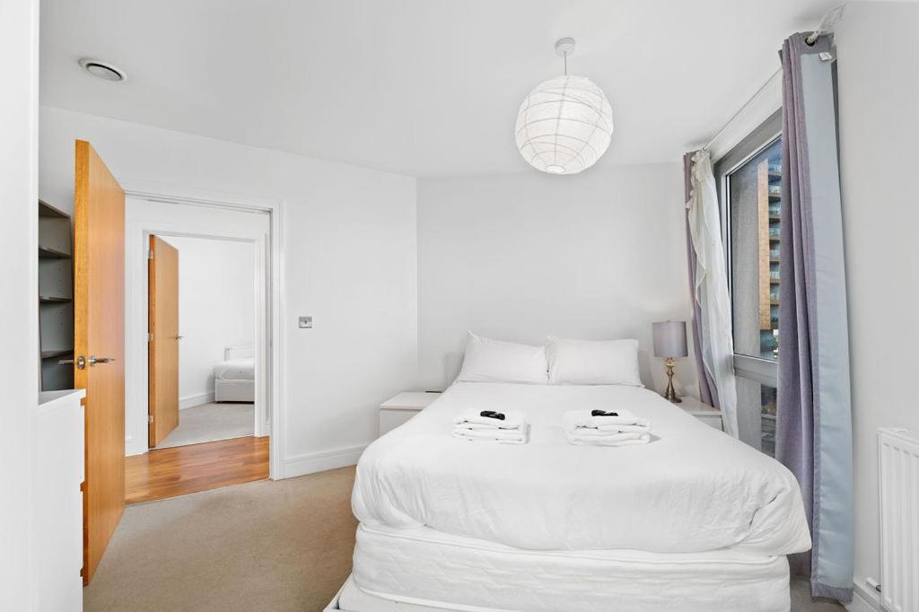 Modern Serviced 3-Bedroom Flat In East ロンドン エクステリア 写真