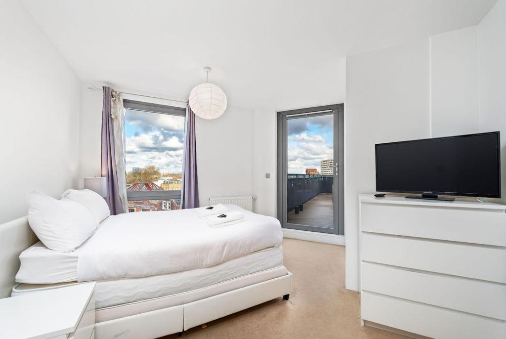 Modern Serviced 3-Bedroom Flat In East ロンドン エクステリア 写真