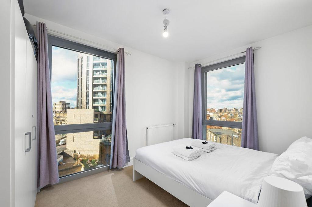 Modern Serviced 3-Bedroom Flat In East ロンドン エクステリア 写真